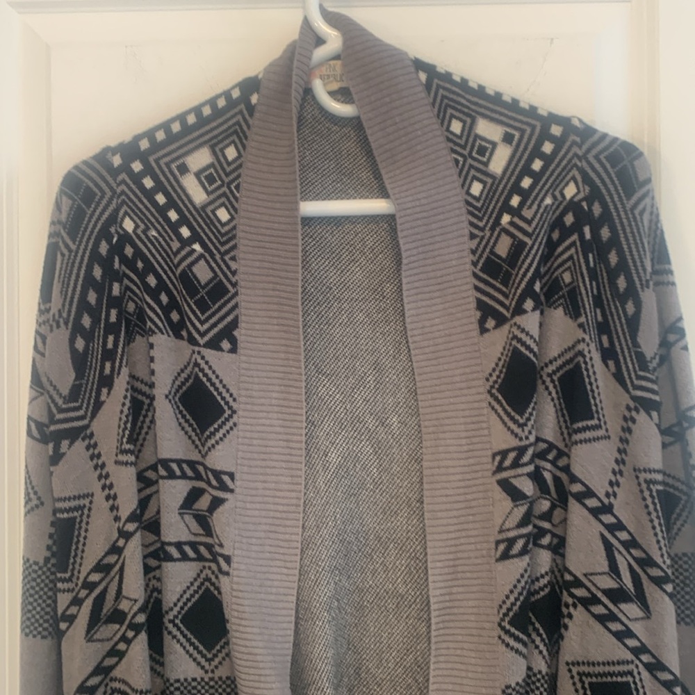 Aztec Cardigan - Picture 3 of 11